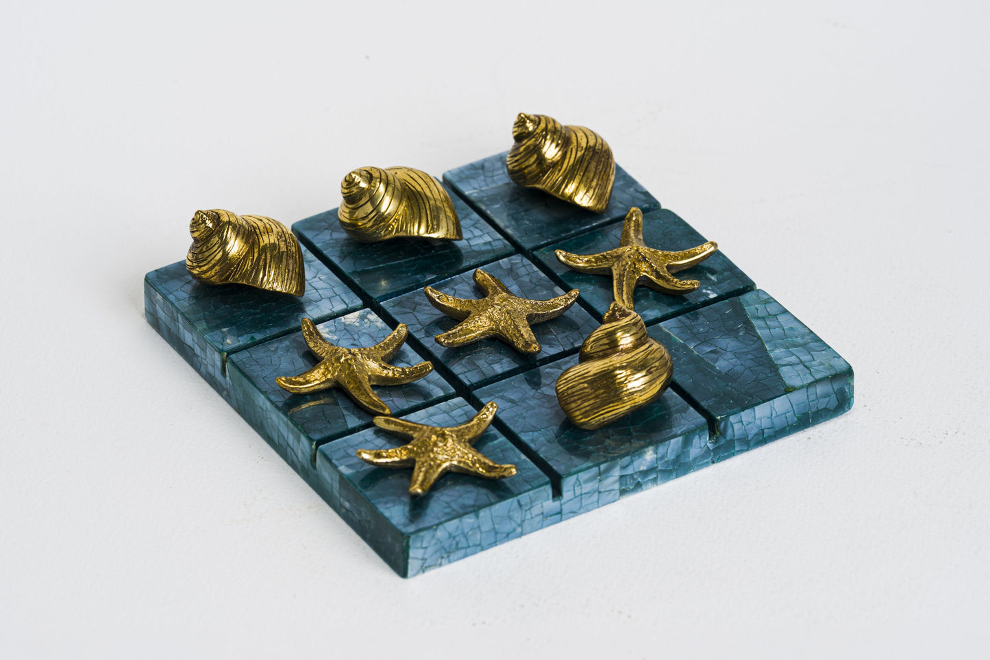 Tic Tac Toe in Blue Hammer Shell