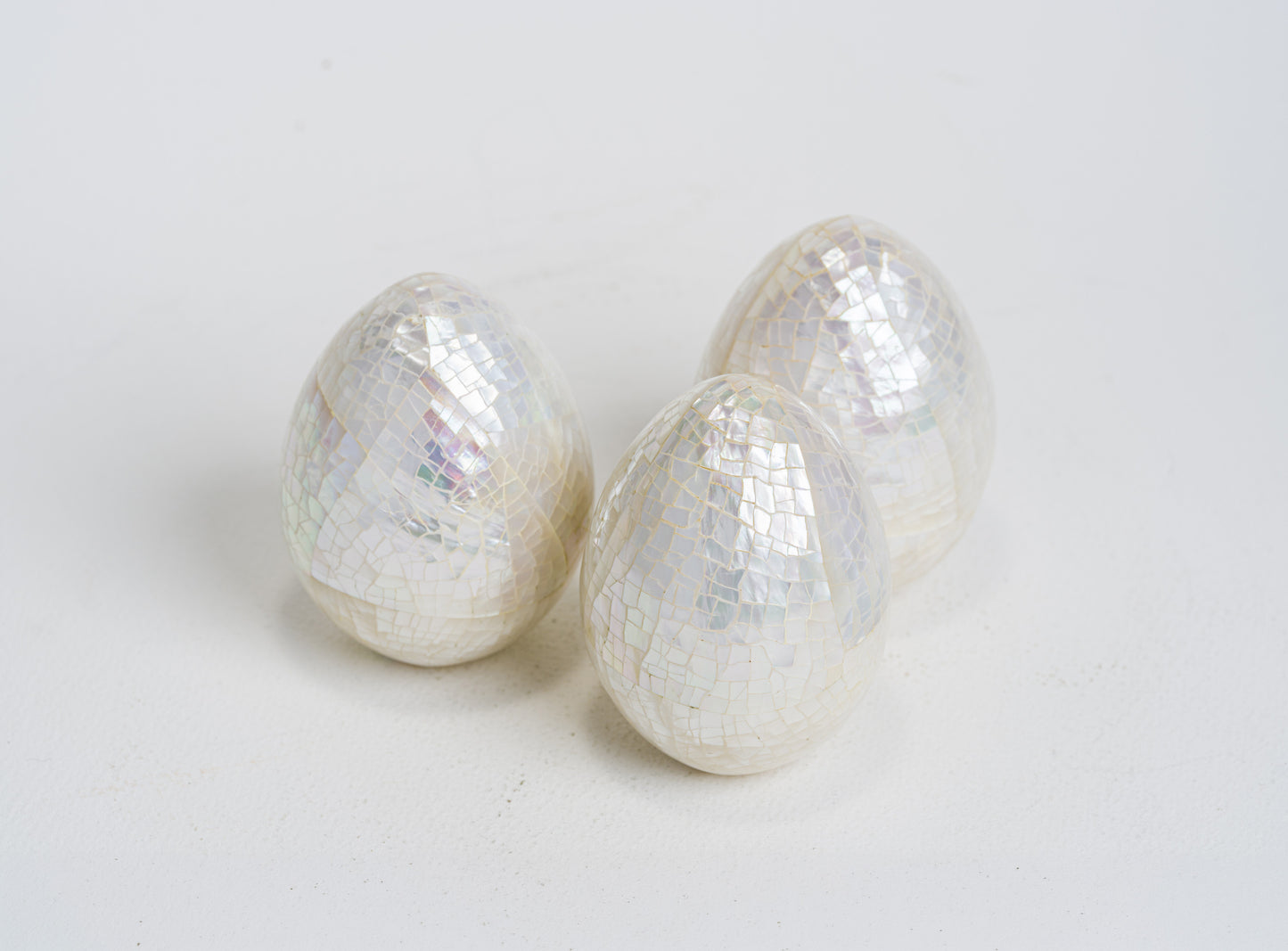Egg in White MOP Shell