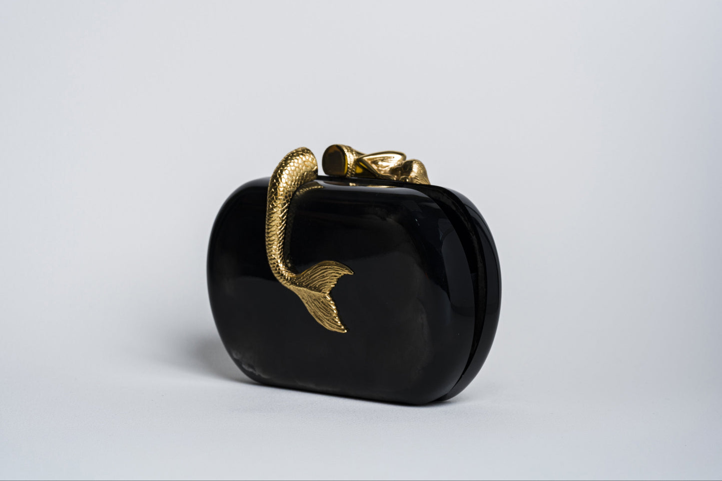 Siren Minaudiere in Black Capiz Shell