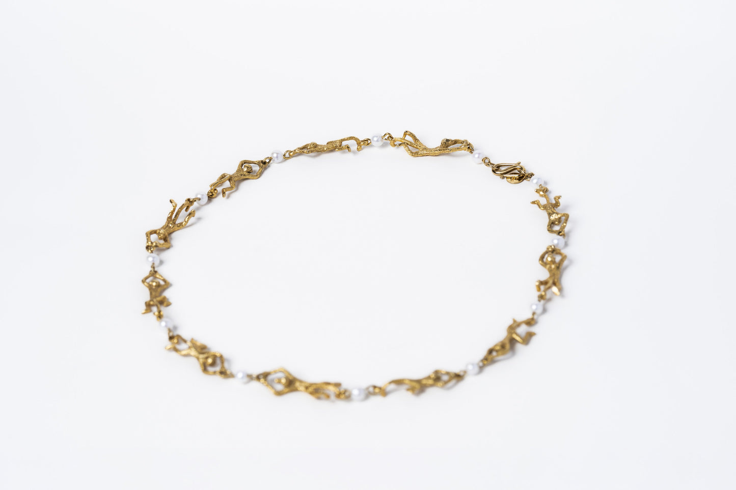 Simian Necklace in Brass with Pearl