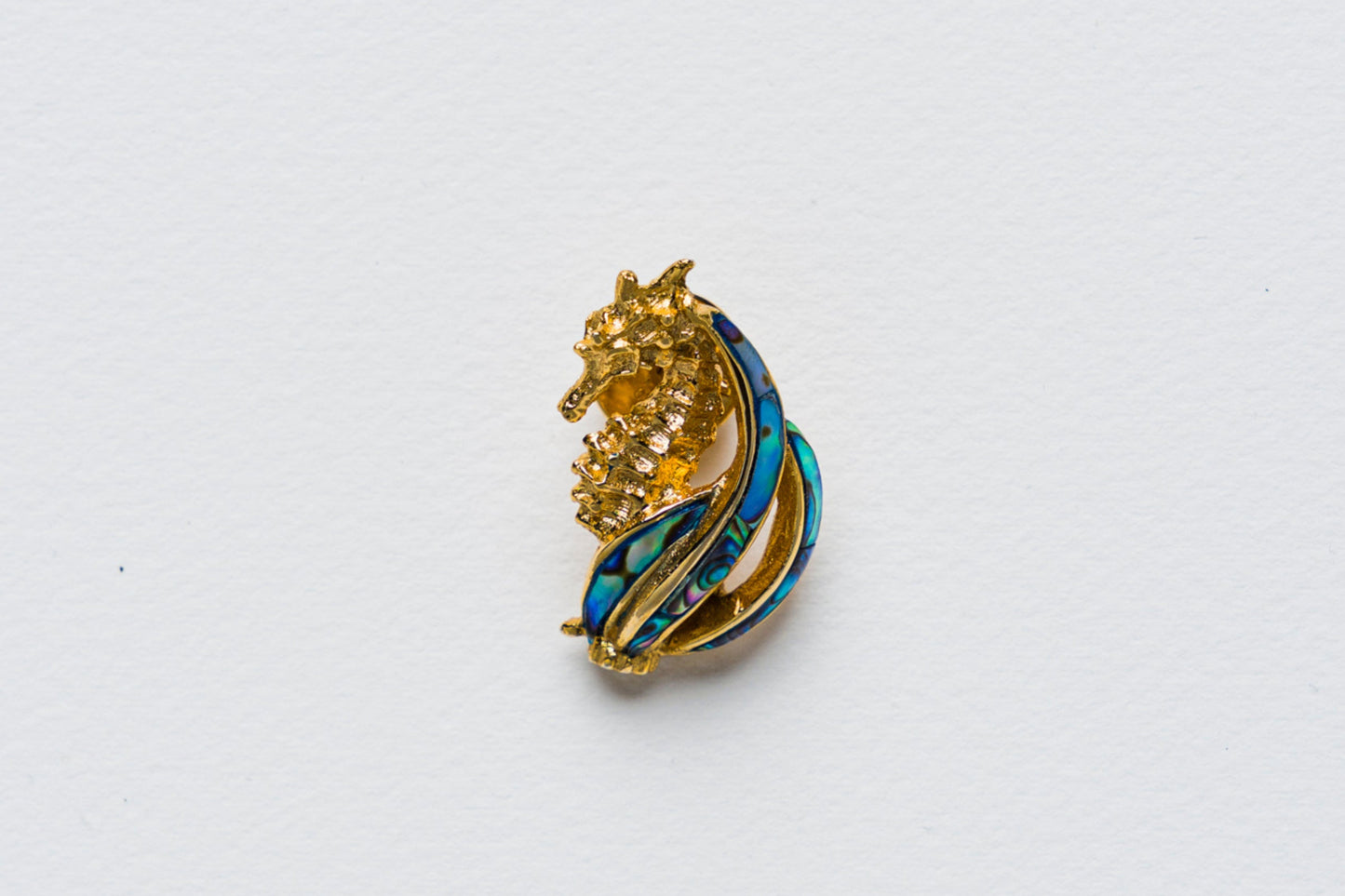 3 Sea Horse (Paua, Yellow and White cabebe)