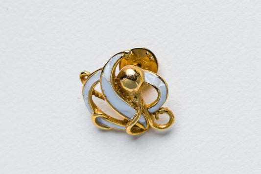 Triton's Brooch: Octopus in White Cabebe Shell