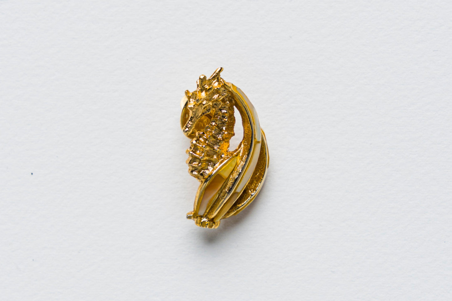 3 Sea Horse (Paua, Yellow and White cabebe)