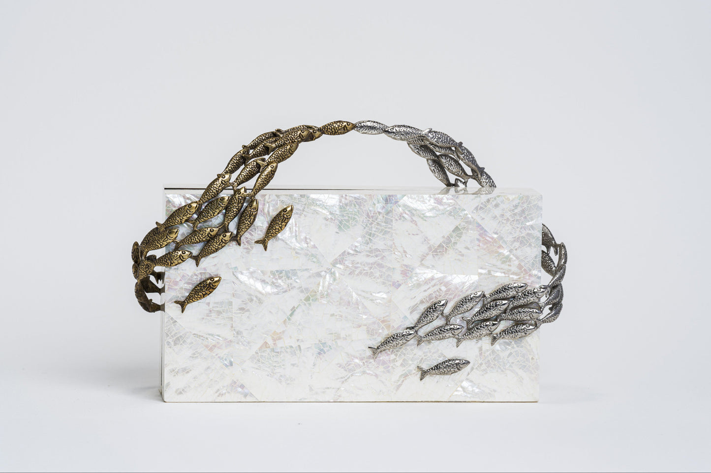 Oceania Minaudiere in White Mother of Pearl