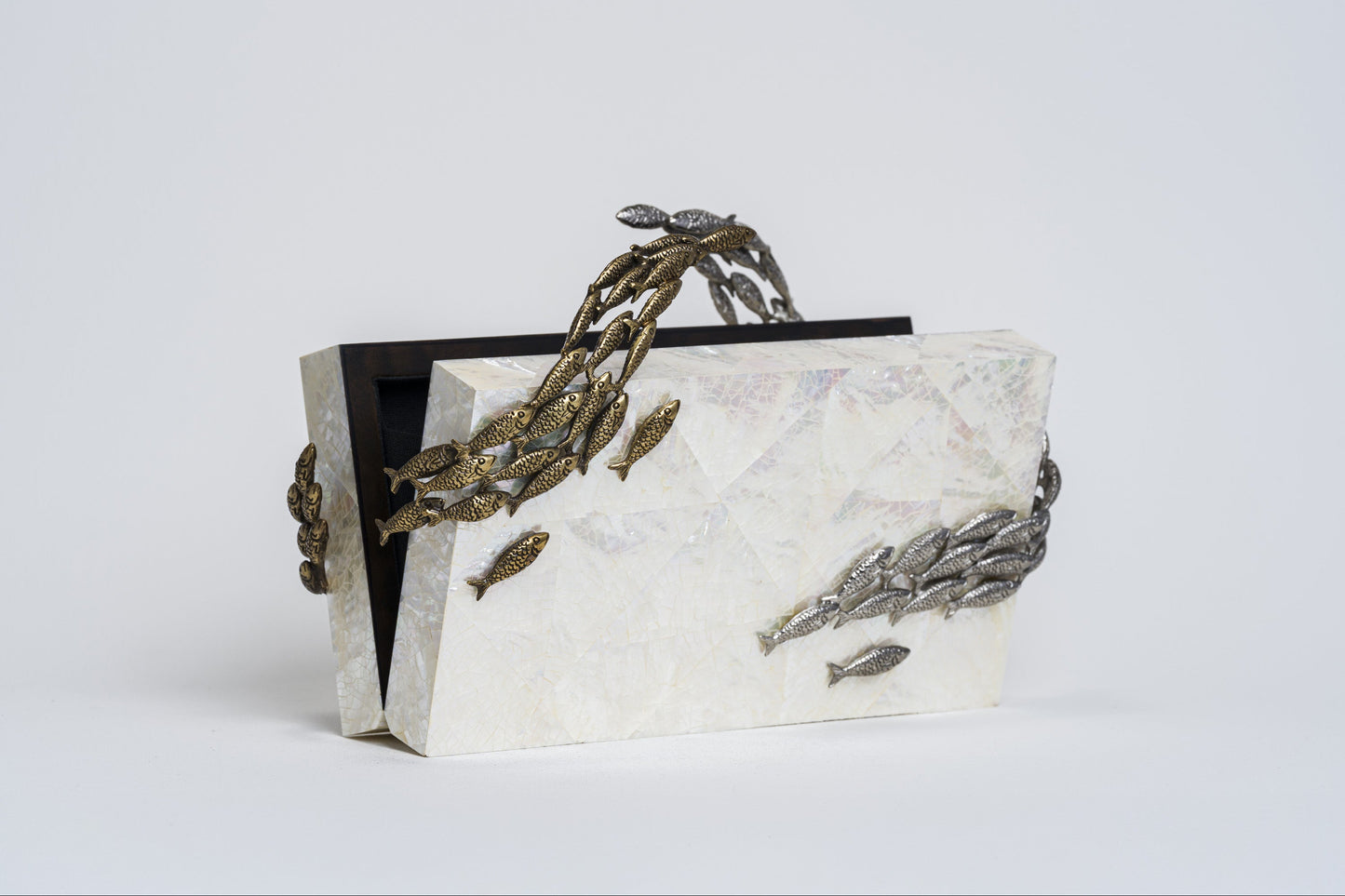 Oceania Minaudiere in White Mother of Pearl