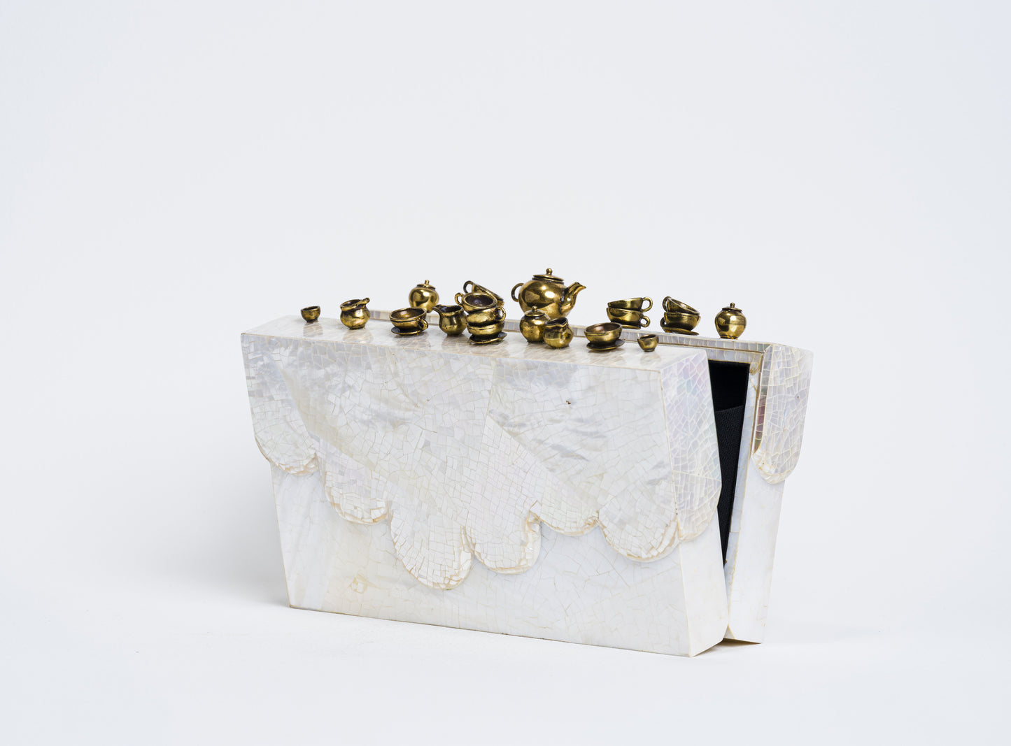 Antoinette the Mad in White Mother of Pearl/White Cabebe Shell