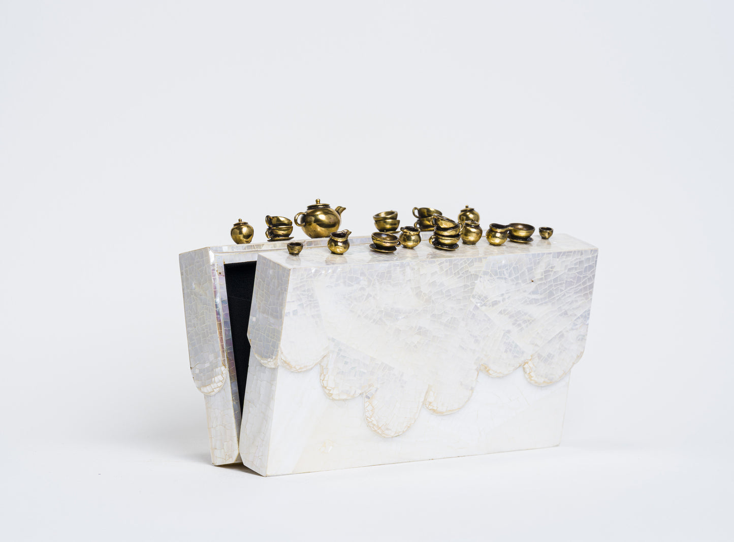 Antoinette the Mad in White Mother of Pearl/White Cabebe Shell