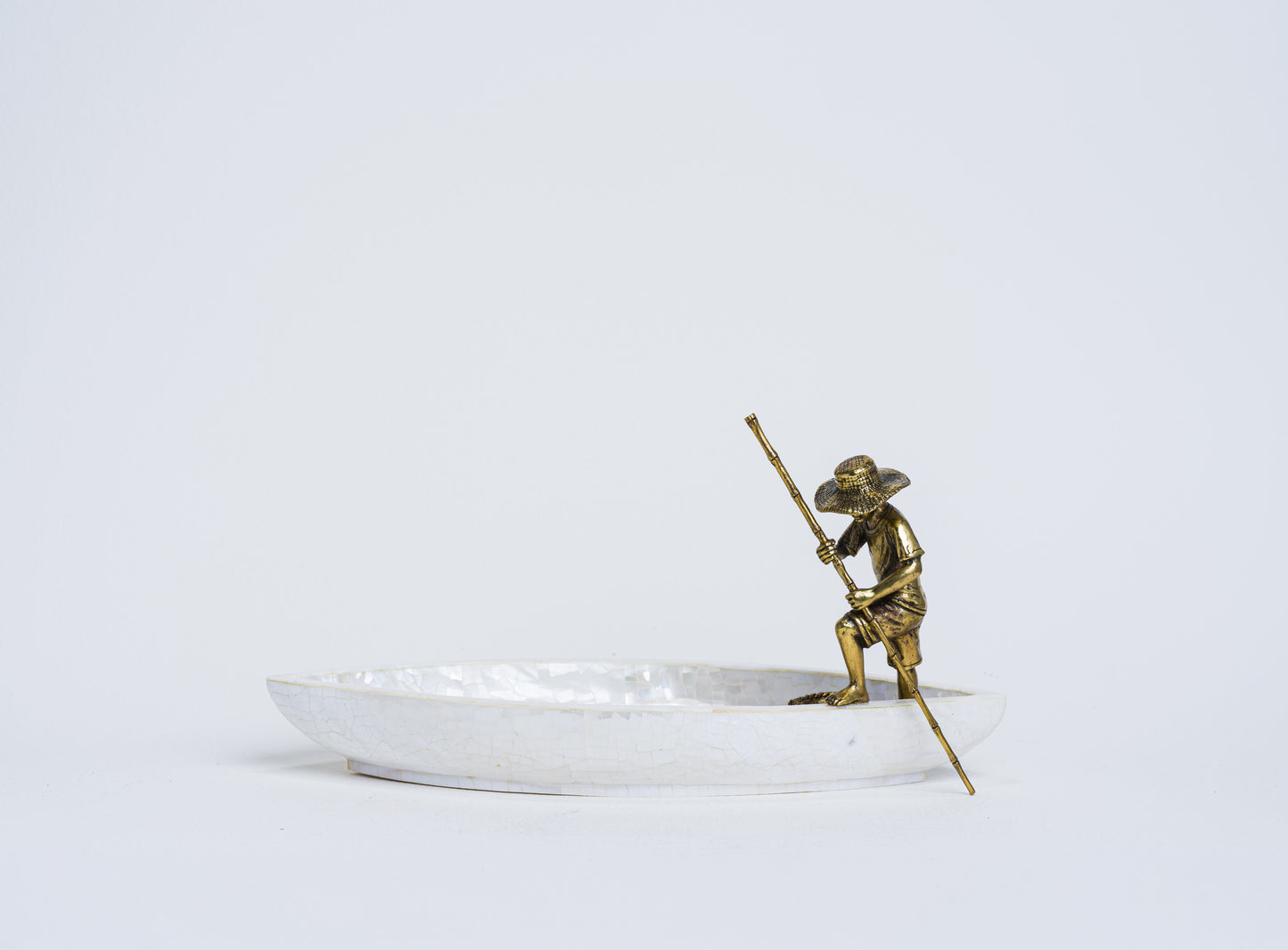 Mini Banca in White Cabebe Shell