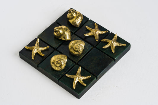 Tic Tac Toe in Emerald Green Pen Shell