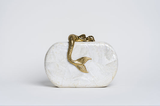 Siren Minaudiere in White Cabebe Shell