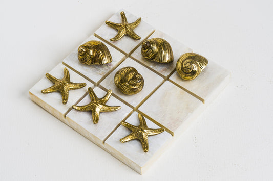 Tic Tac Toe in White Cabebe Shell