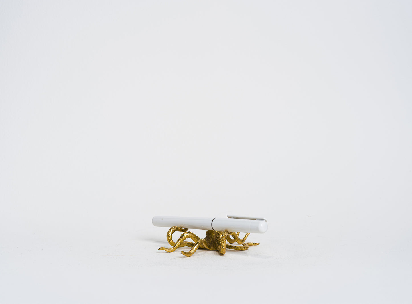 Octi Penholder