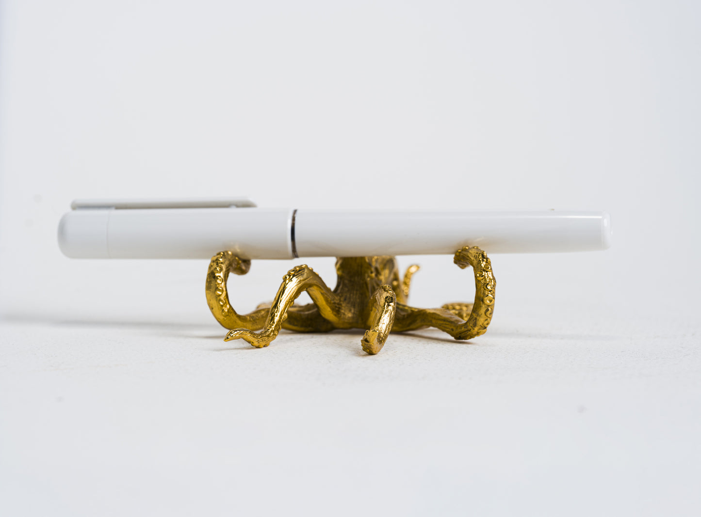 Octi Penholder